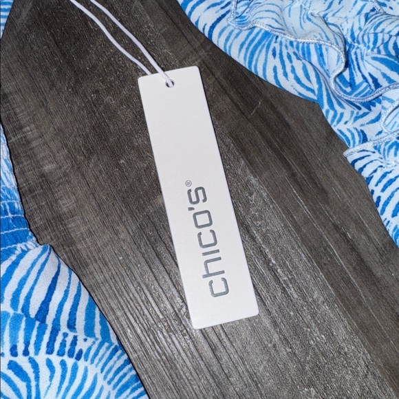 NEW Chico's $149 Chiffon Bell Sleeve Dress 1 blue and white seashells 6 smocked - Picture 4 of 11